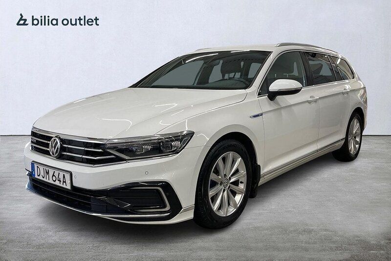 Vit Begagnad 2019 VW Passat GTE Kombi | 179 000 kr (Bra pris) - Bild 1/4