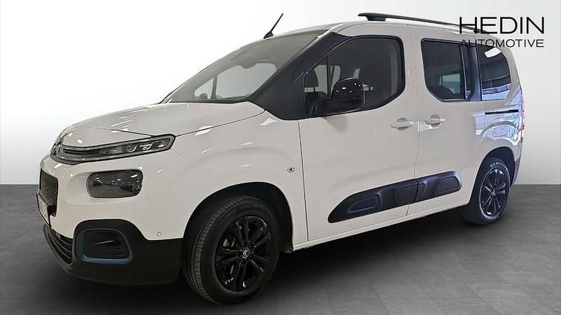 Vit (white) Begagnad 2022 Citroën e-Berlingo Shine Minibuss | 279 900 kr - Bild 1/4