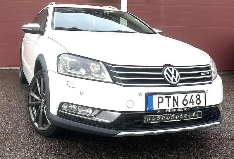 Vit Begagnad 2014 VW Passat Alltrack Kombi | 73 900 kr (Marknadspris) - Bild 1/4