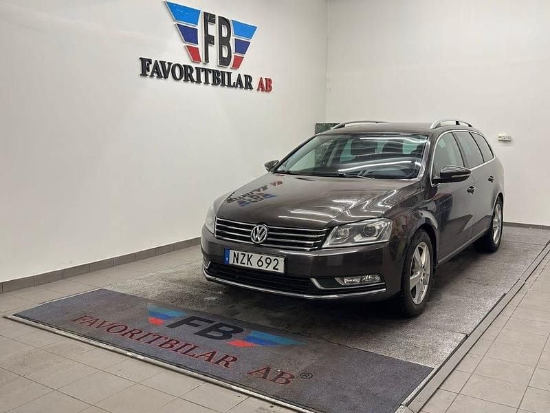 Begagnad VW Passat 150 HK (110 kW) 2013 Mörkbrun Kombi