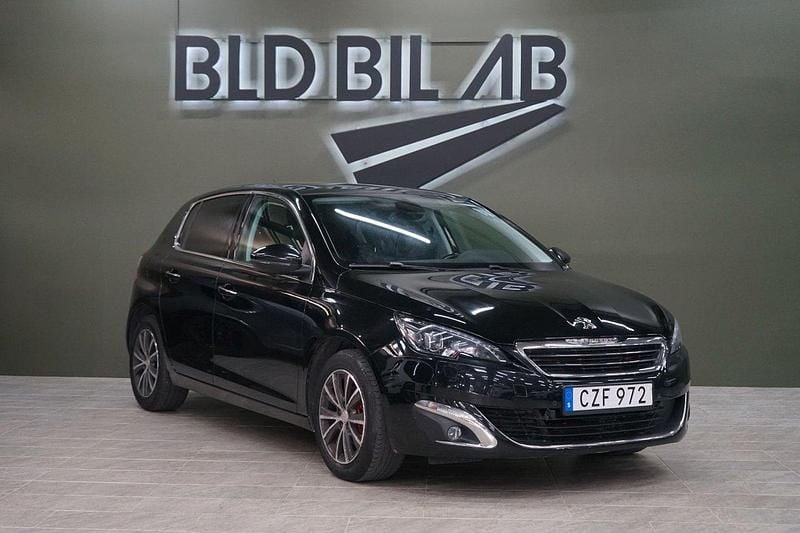 Svart Begagnad 2015 Peugeot 308 Halvkombi | 109 900 kr (Lite dyr) - Bild 1/4