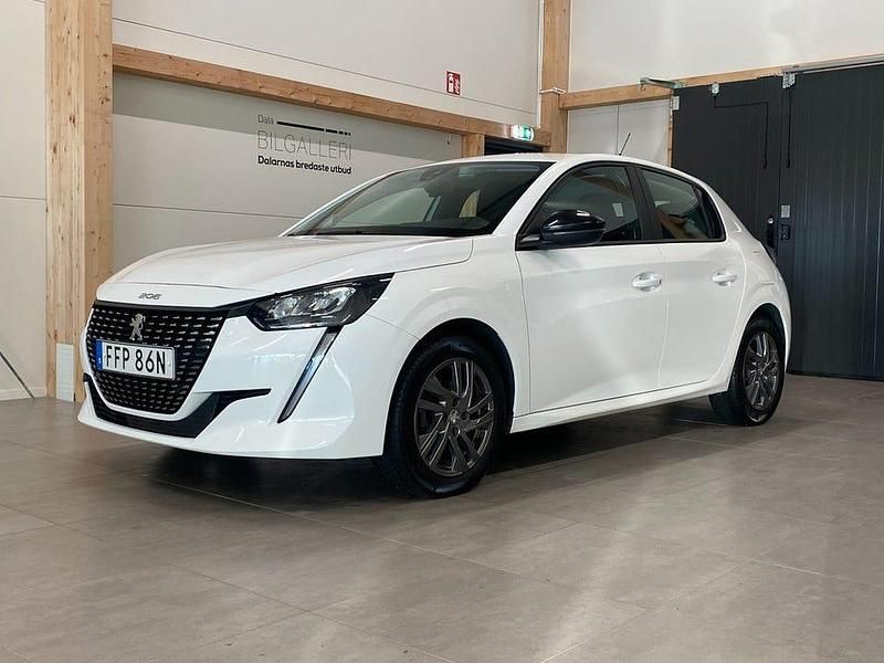 Vit Begagnad 2022 Peugeot 208 Active Halvkombi | 119 900 kr (Bra pris) - Bild 1/4