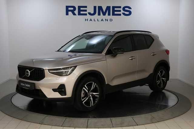 Begagnad 2024 Volvo XC40 SUV | 359 500 kr (Marknadspris) - Bild 1/4