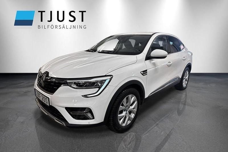 Begagnad Renault Arkana 143 HK (105 kW) 2022 Vit SUV