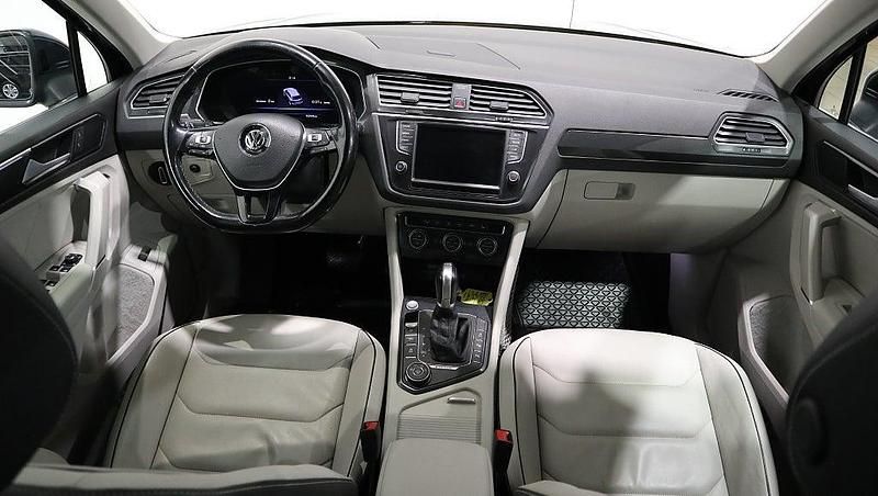 Begagnad VW Tiguan GT 190 HK (139 kW) 2017 Mörkgrön SUV