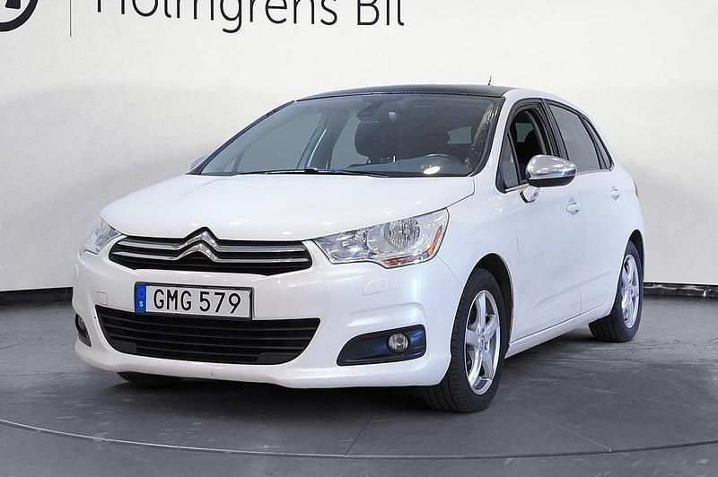 Vit Begagnad 2014 Citroën C4 Halvkombi | 84 900 kr (Lite dyr) - Bild 1/4
