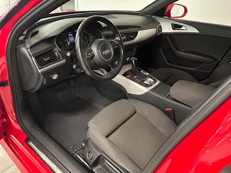 Begagnad Audi A6 2016 Röd Kombi