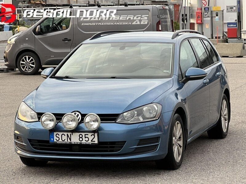 Blå Begagnad 2014 VW Golf VII Kombi | 89 500 kr (Marknadspris) - Bild 1/2