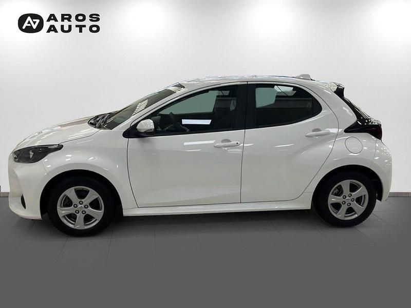 Begagnad Toyota Yaris Hybrid Active 116 HK (85 kW) 2024 Vit