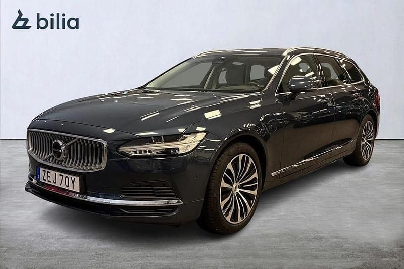 Blå Begagnad 2024 Volvo V90 Core Kombi | 419 900 kr (Marknadspris) - Bild 1/3