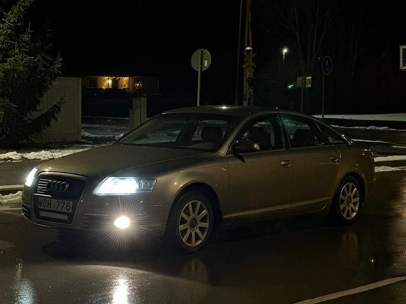 Begagnad 2005 Audi A6 Sedan | 40 000 kr (Lite dyr) - Bild 1/4