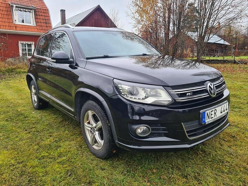 Svart Begagnad 2013 VW Tiguan SUV | 50 000 kr (Bra pris) - Bild 1/4