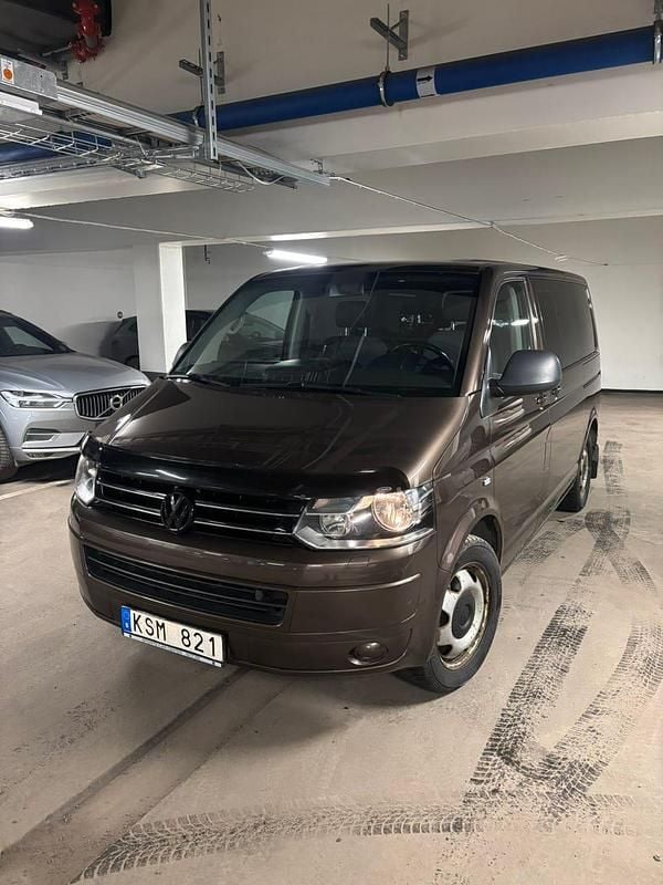 Begagnad VW Multivan 180 HK (132 kW) 2011