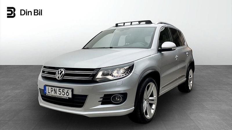 Silver Begagnad 2015 VW Tiguan R-line SUV | 179 900 kr (Bra pris) - Bild 1/4