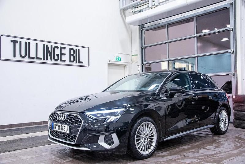 Begagnad Audi A3 Sportback Comfort 150 HK (110 kW) 2020 Svart Halvkombi