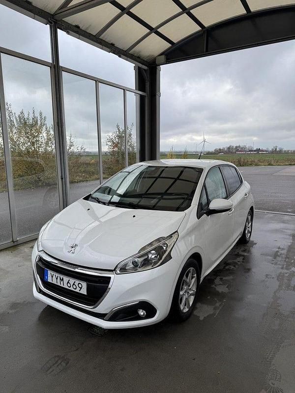 Begagnad 2017 Peugeot 208 Halvkombi | 69 900 kr (Marknadspris) - Bild 1/4