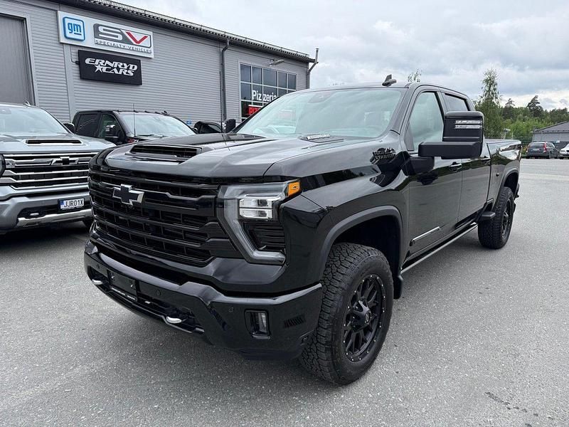 Ny 2025 Chevrolet Silverado Van | 1 561 250 kr - Bild 1/4