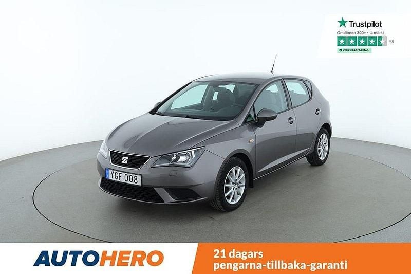 Grå Begagnad 2016 Seat Ibiza Style Halvkombi | 115 000 kr (Marknadspris) - Bild 1/4