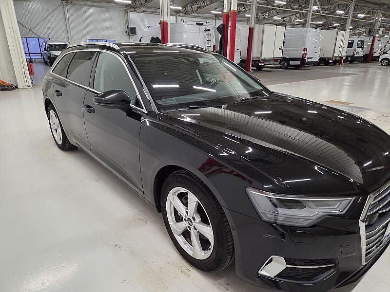 Begagnad Audi A6 204 HK (150 kW) 2022 Svart Kombi