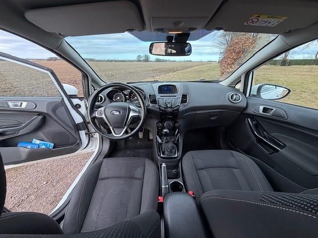 Begagnad Ford Fiesta 100 HK (73 kW) 2017
