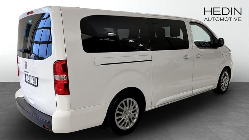 Begagnad Peugeot Traveller 177 HK (130 kW) 2020 Vit Minibuss