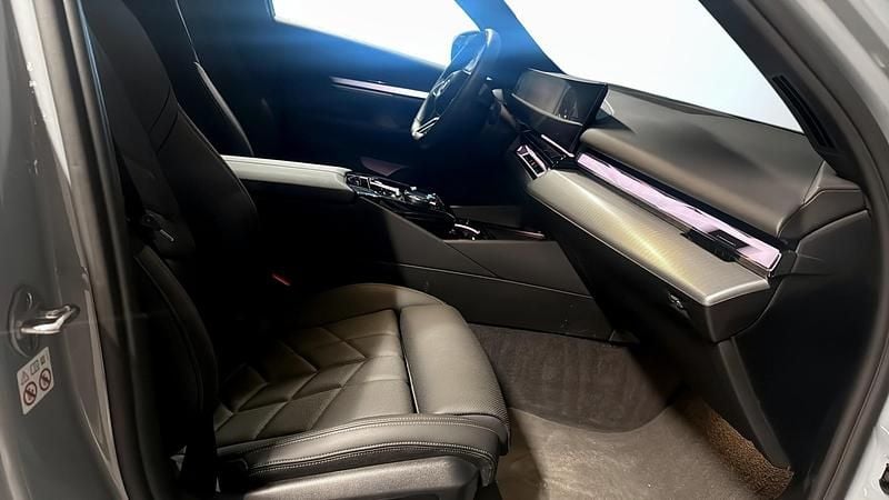 Begagnad BMW i5 M Sport 289 kW (394 HK) 2024 Grå Sedan