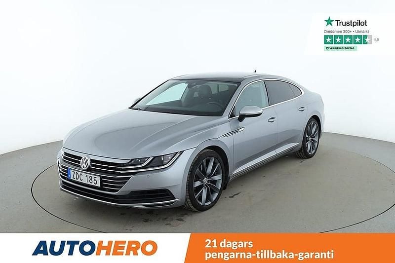 Silver Begagnad 2017 VW Arteon Halvkombi | 269 000 kr (Marknadspris) - Bild 1/4