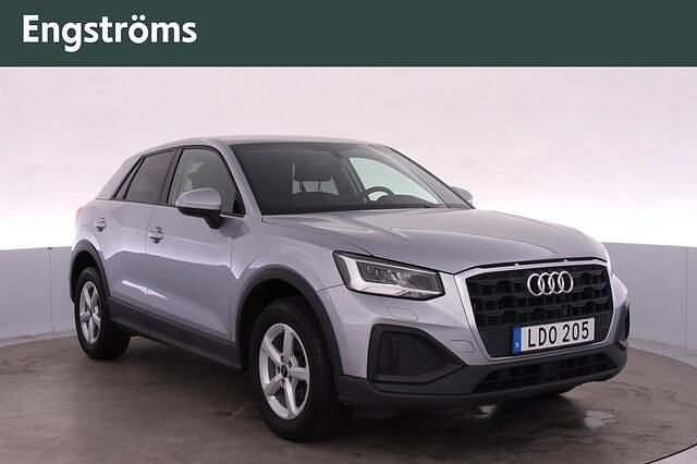 Florettsilver metallic Begagnad 2022 Audi Q2 Proline SUV | 219 000 kr (Marknadspris) - Bild 1/4