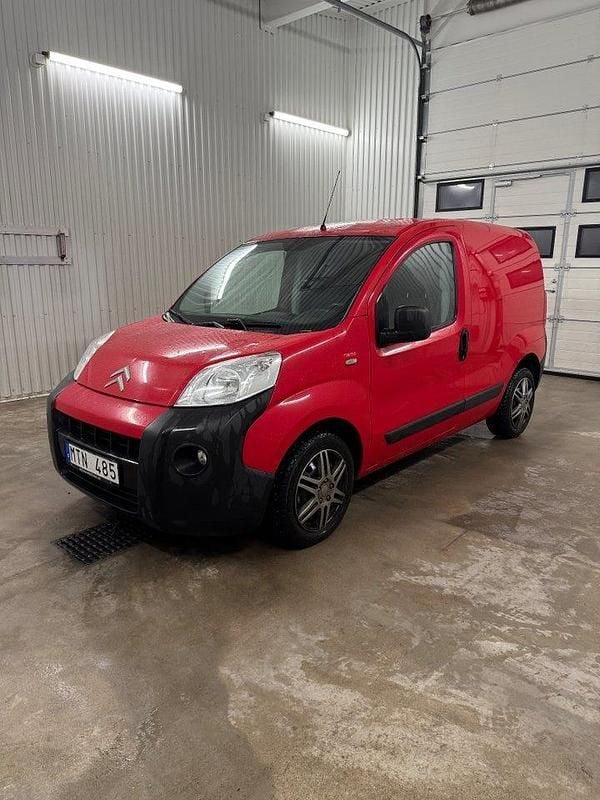 Röd Begagnad 2012 Citroën Nemo Minibuss | 39 900 kr (Marknadspris) - Bild 1/4