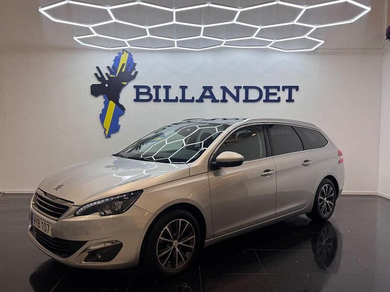 Ljusgrå Begagnad 2015 Peugeot 308 Allure Kombi | 79 900 kr (Marknadspris) - Bild 1/4