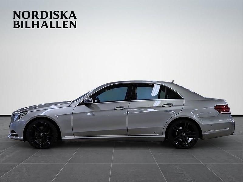 Begagnad Mercedes E220 Avantgarde 170 HK (125 kW) 2013 Silver Sedan