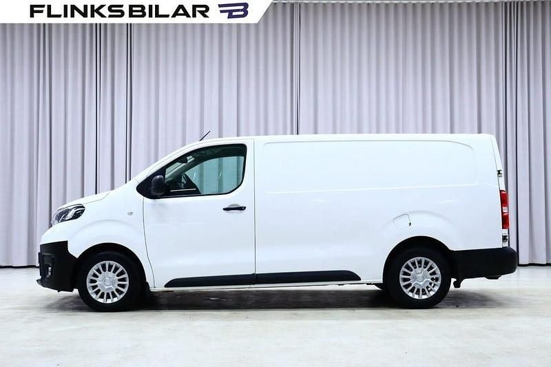 Vit Begagnad 2018 Toyota Proace Minibuss | 159 700 kr (Marknadspris) - Bild 1/4