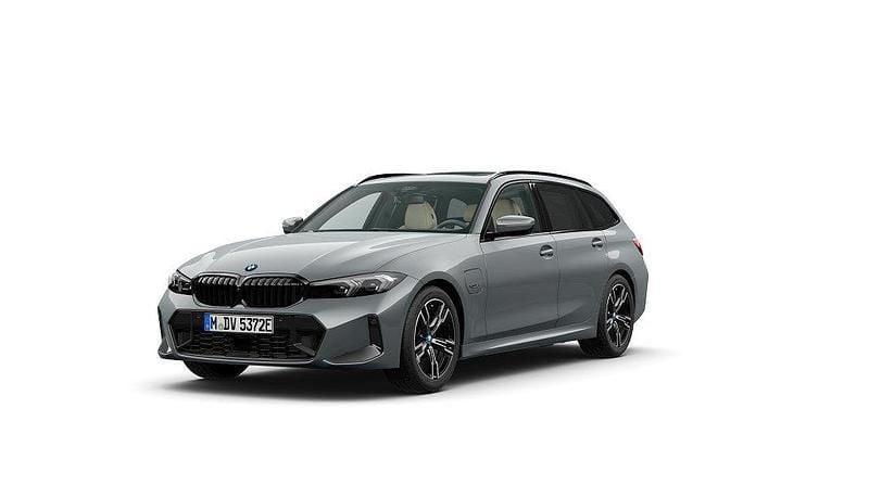 Grå Begagnad 2023 BMW 330e M Sport Kombi | 454 500 kr (Dyr) - Bild 1/4