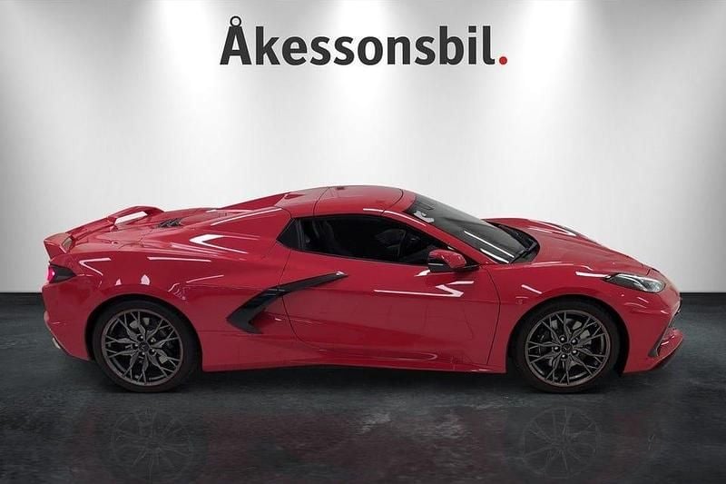 Begagnad Chevrolet Corvette Stingray 482 HK (354 kW) 2024 Röd Cab