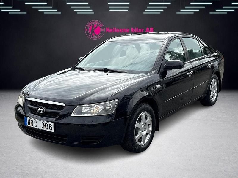 Svart Begagnad 2005 Hyundai Sonata Sedan | 29 900 kr (Lite dyr) - Bild 1/4