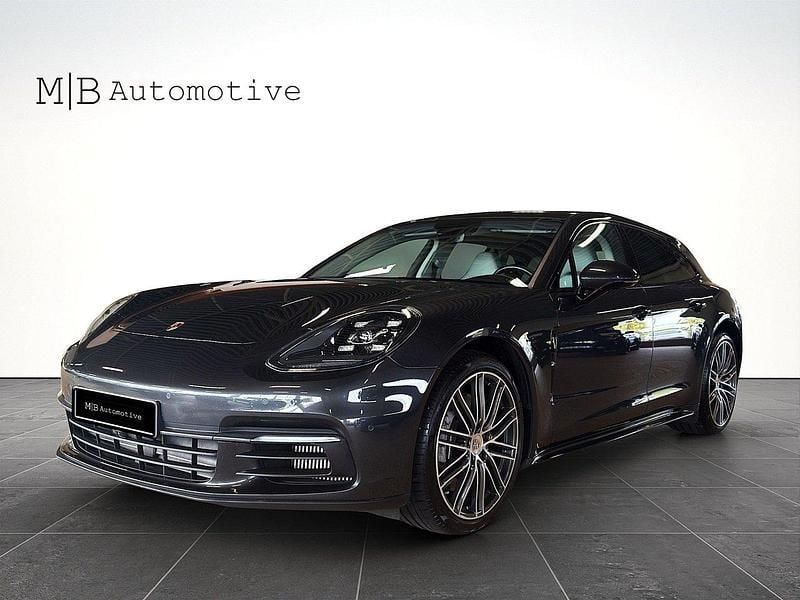 Grå Begagnad 2019 Porsche Panamera 4 Sport Turismo Sedan | 669 900 kr (Superpris) - Bild 1/4