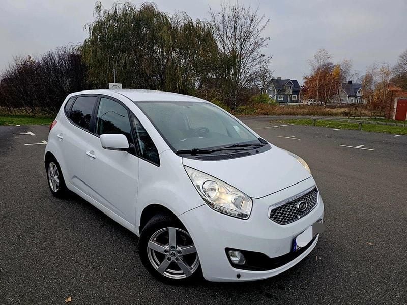 Begagnad 2011 Kia Venga Halvkombi | 45 000 kr (Bra pris) - Bild 1/4