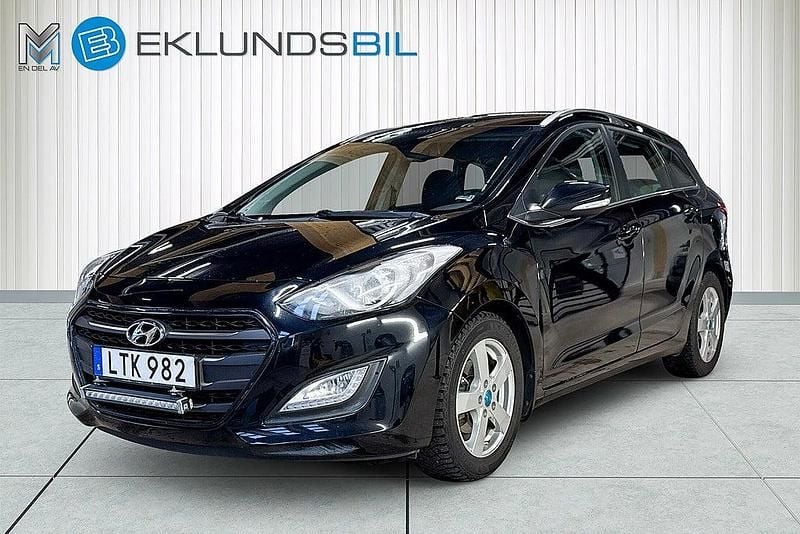 Begagnad Hyundai i30 135 HK (99 kW) 2015 Svart Kombi