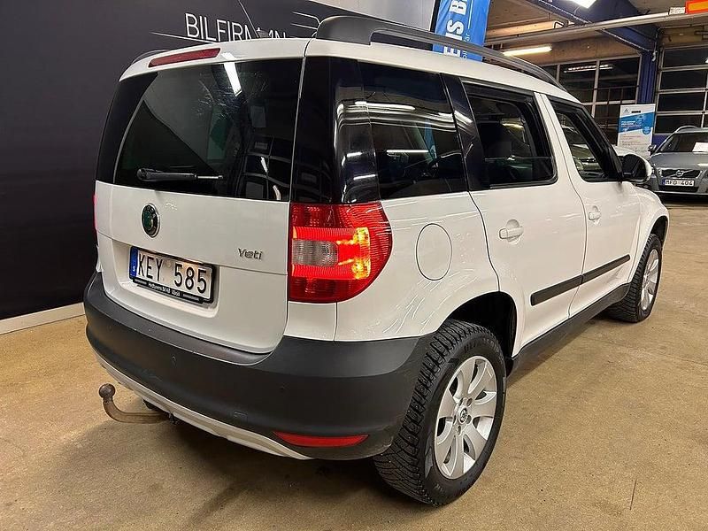 Begagnad Skoda Yeti Experience 110 HK (80 kW) 2012 Vit SUV