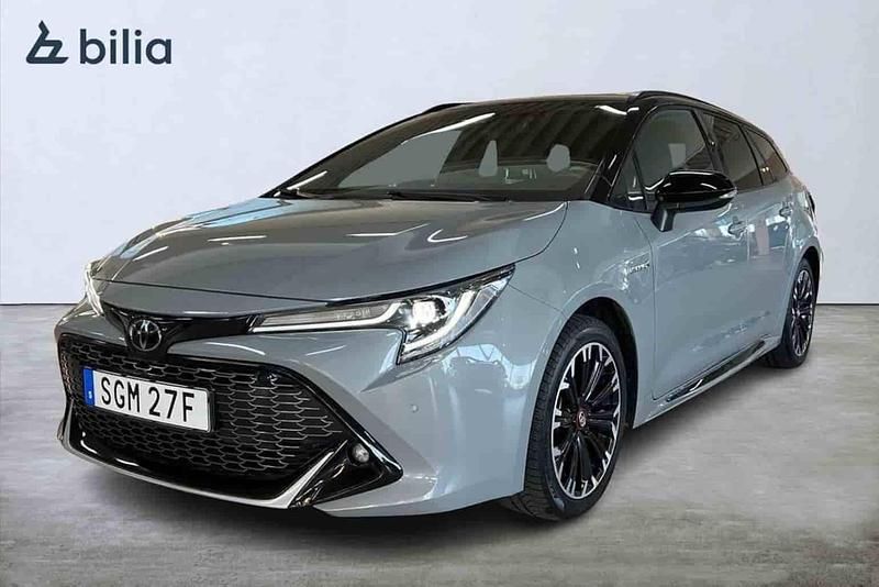 Grå Begagnad 2022 Toyota Corolla Kombi | 289 900 kr - Bild 1/1
