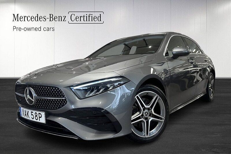 Mörkgrå Begagnad 2023 Mercedes A250 AMG Halvkombi | 399 000 kr (Lite dyr) - Bild 1/4