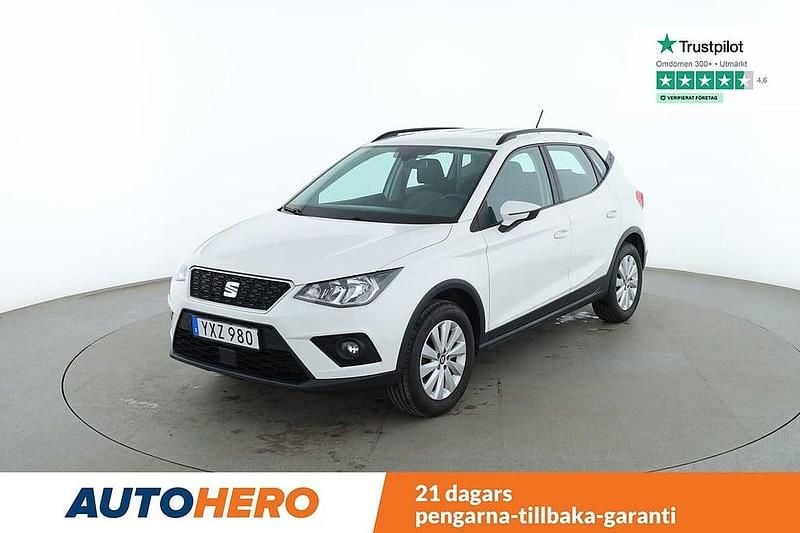 Vit Begagnad 2017 Seat Arona Style SUV | 127 000 kr (Marknadspris) - Bild 1/4