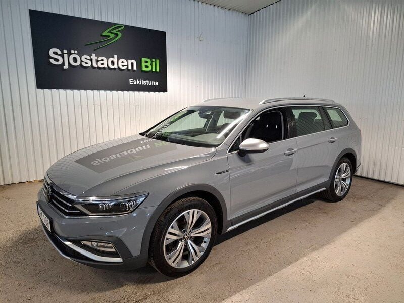 Grå Begagnad 2022 VW Passat Alltrack GT Kombi | 314 900 kr (Bra pris) - Bild 1/3
