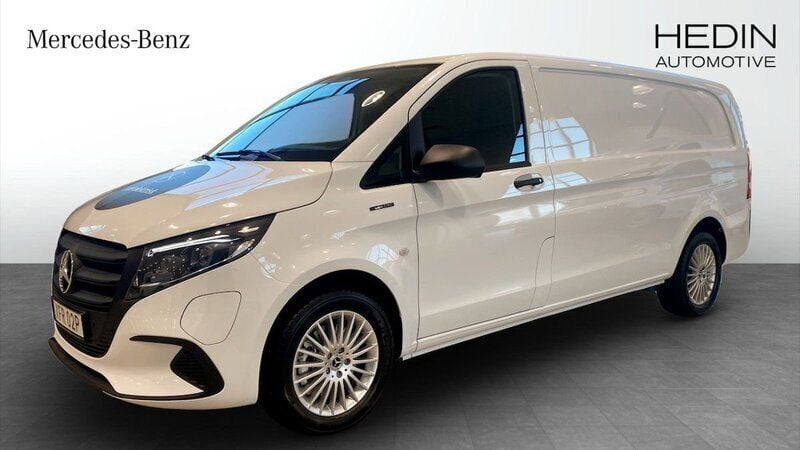Vit (white) Ny 2024 Mercedes e-Vito Minibuss | 706 250 kr - Bild 1/4