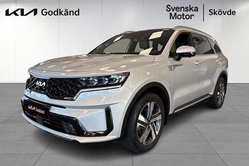 Grå Begagnad 2022 Kia Sorento Advance SUV | 529 200 kr (Dyr) - Bild 1/4