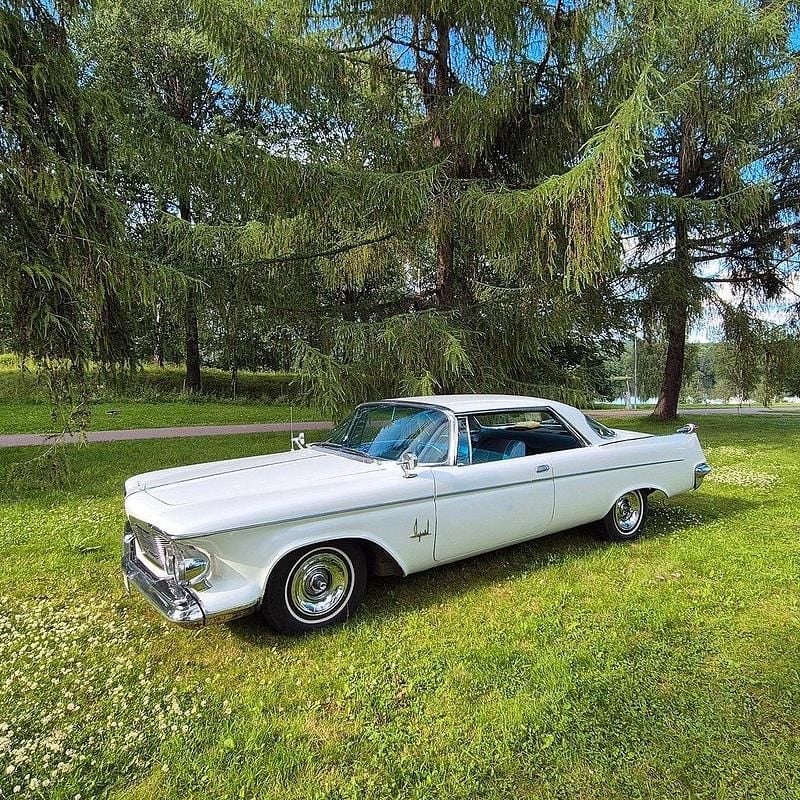 Vit Begagnad 1962 Chrysler Imperial Sportkupé | 179 000 kr - Bild 1/4
