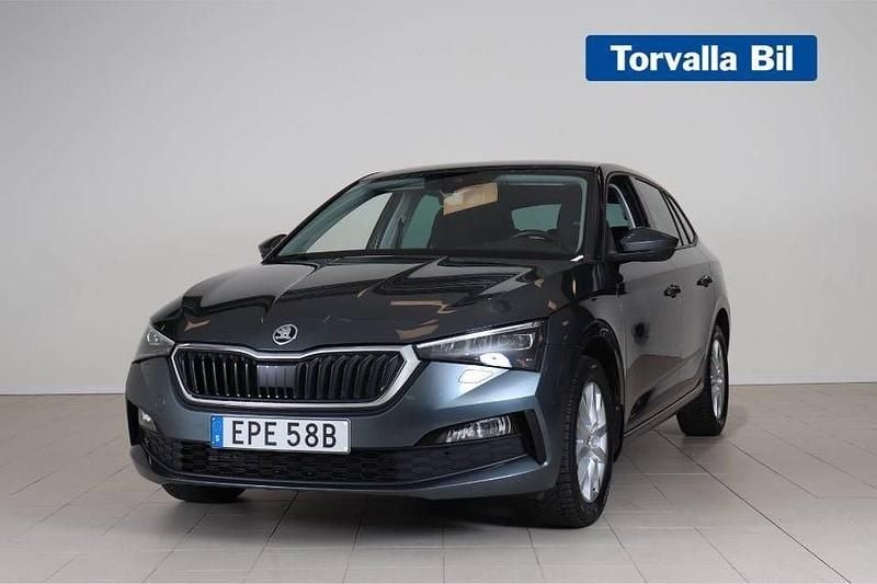Grå Begagnad 2020 Skoda Scala Style Halvkombi | 154 900 kr (Bra pris) - Bild 1/3