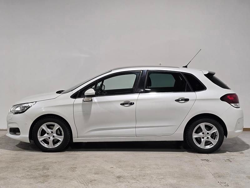 Begagnad Citroën C4 120 HK (88 kW) 2015 Vit Halvkombi