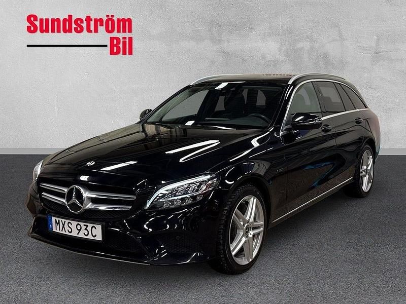 Svart Begagnad 2021 Mercedes C300 | 244 900 kr - Bild 1/3