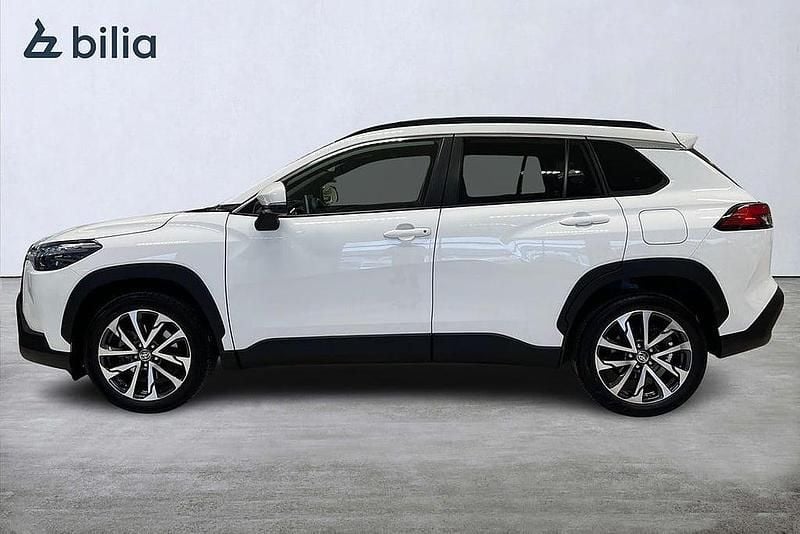 Begagnad Toyota Corolla Cross Style 152 HK (111 kW) 2022 Vit SUV